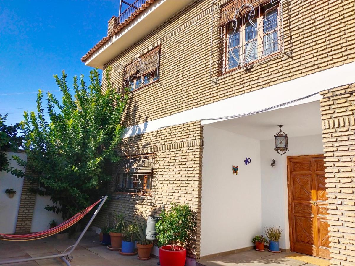 Preciosa Casa Grande Con Patio En Sevilla 8pax