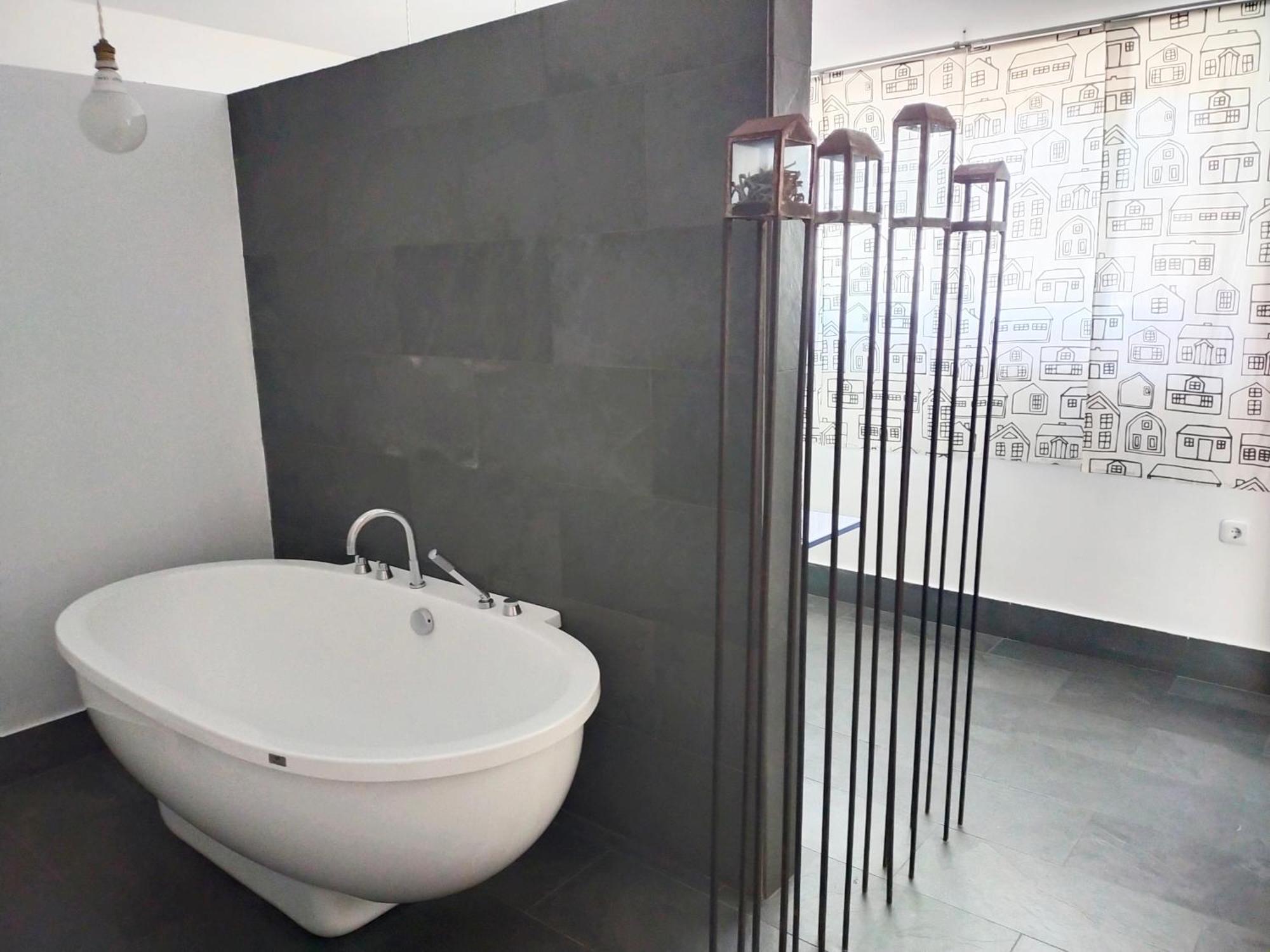Preciosa Casa Grande Con Patio En Sevilla 8pax *