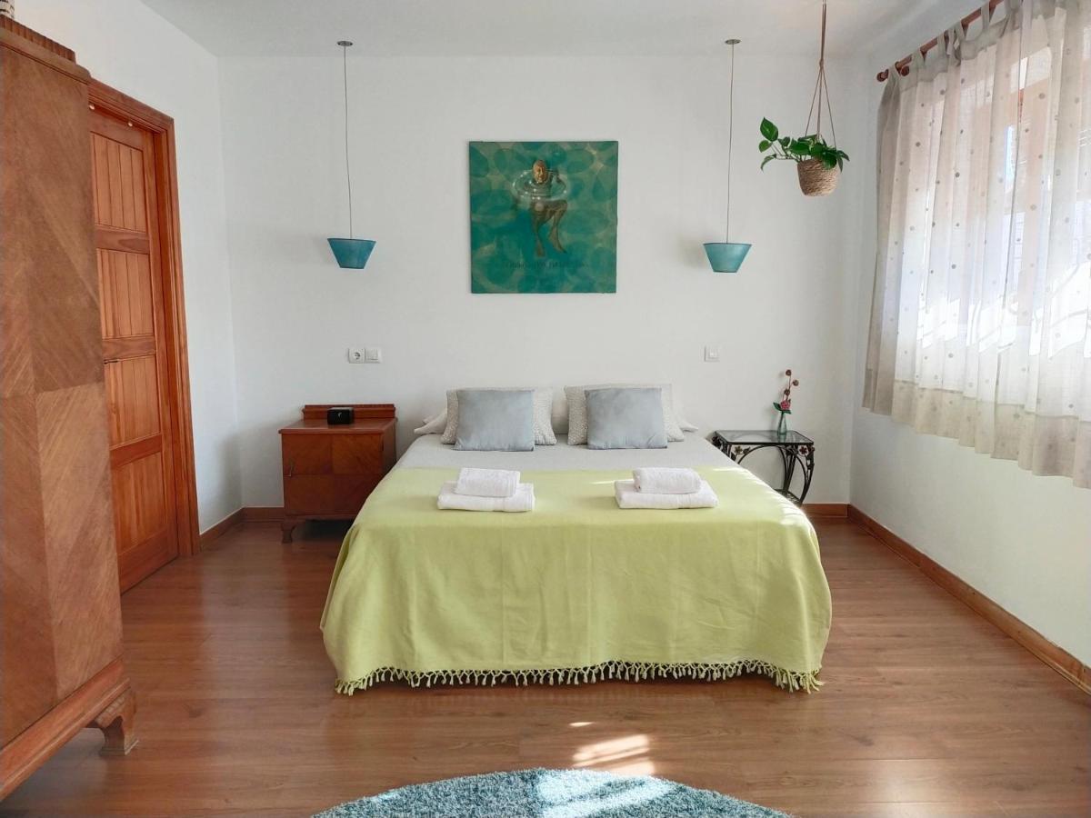Preciosa Casa Grande Con Patio En 8pax Casa de Férias