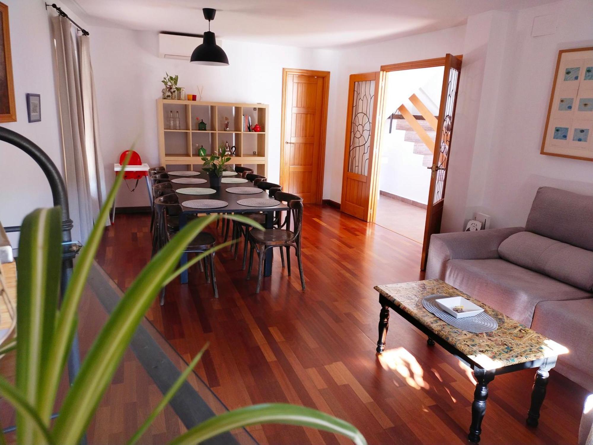 Preciosa Casa Grande Con Patio En 8pax Casa de Férias *
