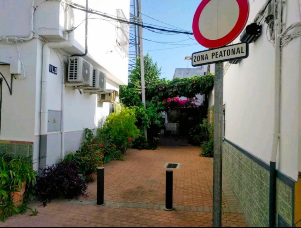 Preciosa Casa Grande Con Patio En 8pax Casa de Férias Sevilha