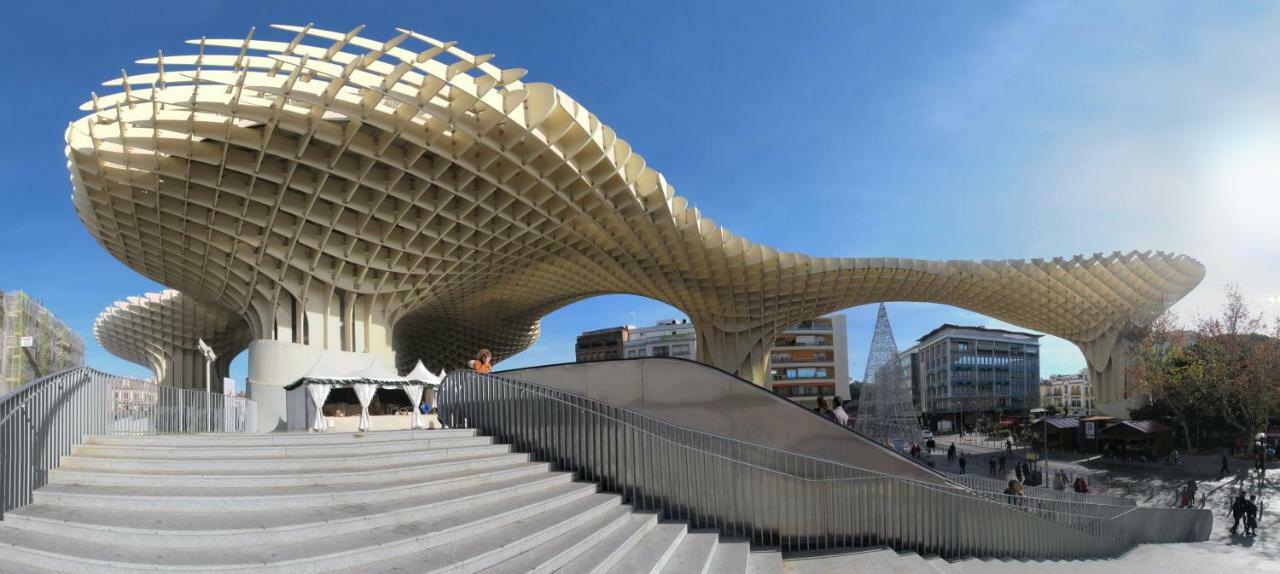 Preciosa Casa Grande Con Patio En 8pax Casa de Férias Sevilha